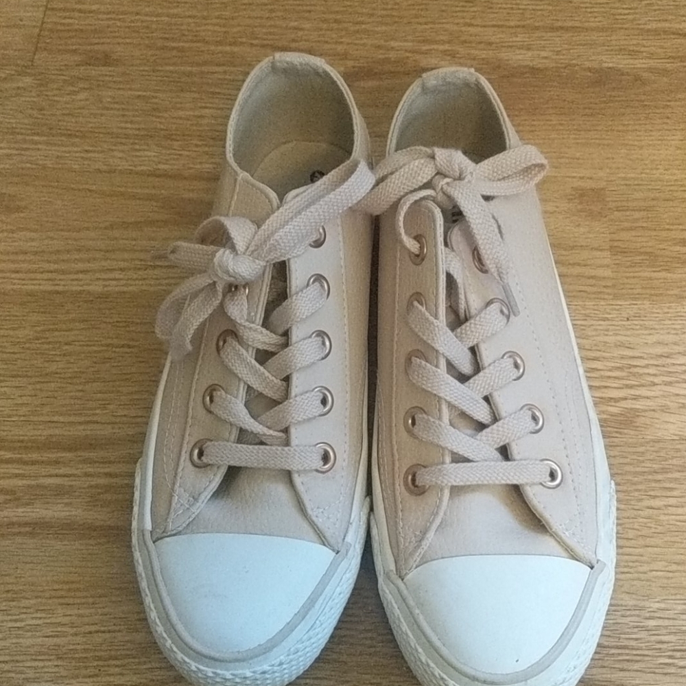 Airwalk shoes
